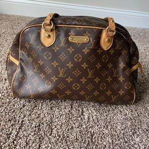 Pre loved 100% authentic Louis Vuitton bag!